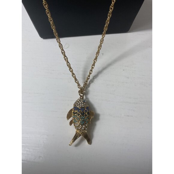 Vintage Ann Taylor Gold Tone Pave Rhinestone Fish Pendant Charm Necklace - Picture 5 of 6